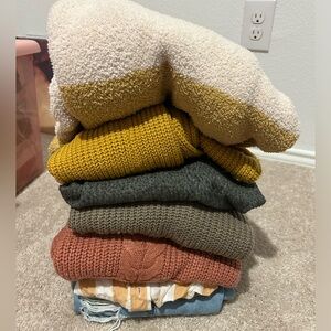 Women’s Sweater Bundle